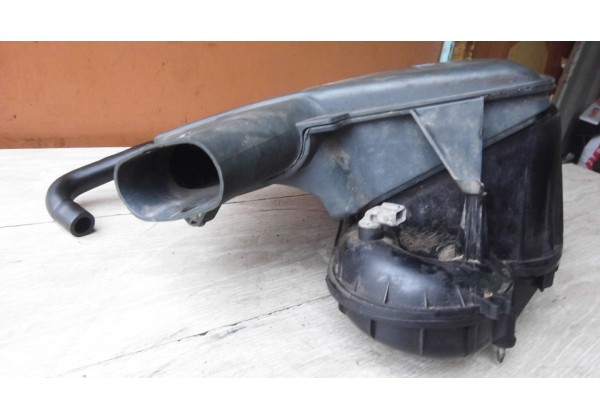 Корпус повітряного фільтра Renault Kangoo 1.9d, 7700110493